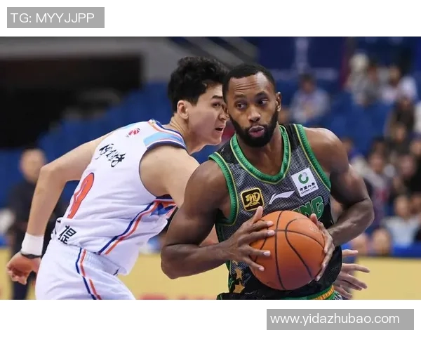 CBA北控对阵辽宁精彩回放分析与赛后点评，重温比赛精彩瞬间